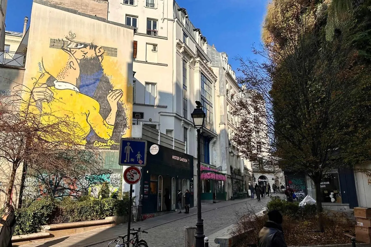 Ideally Located And Atypical Apartment In Paris